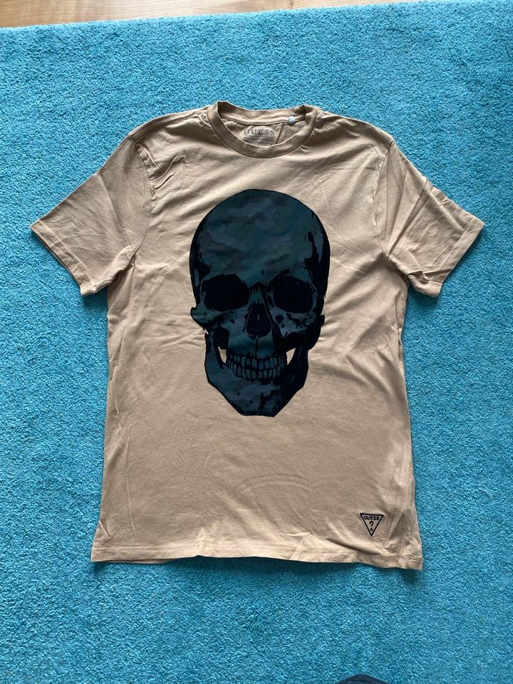 Guess Totenkopf t-Shirt M beige in Wiesloch