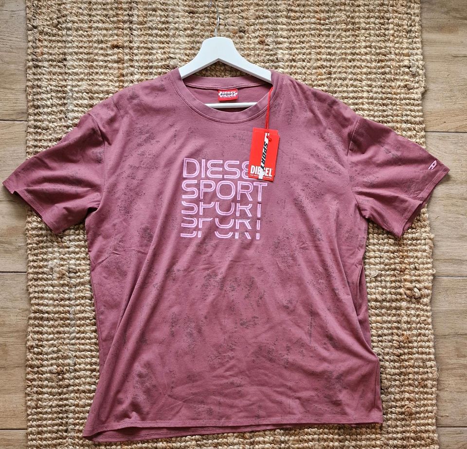 Damen Diesel Sport T-shirt Neu Gr.L in Pliezhausen