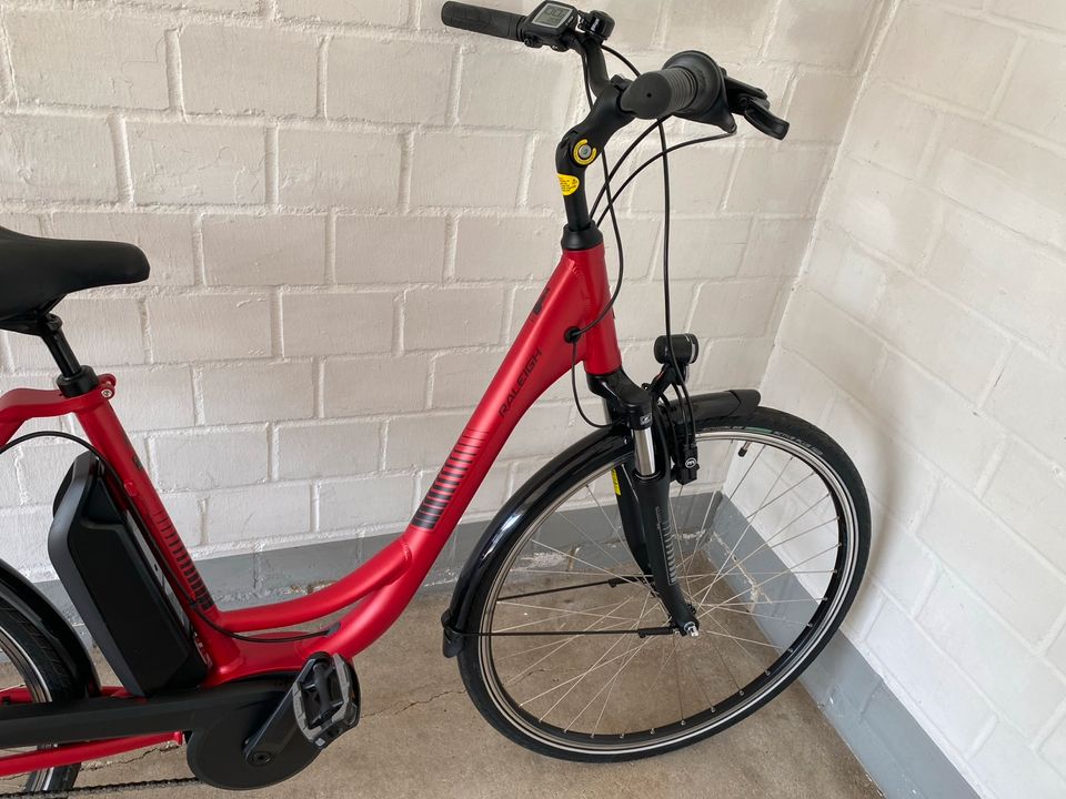 2  ❌  E-bike Raleigh 7 G  (Kalkhoff) Erste 431 km/ 221 km in Hückelhoven