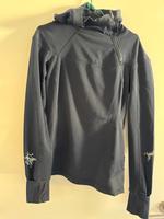 Lululemon, longsleeve mit Kapuze, Gr 8 , dunkelblau mit schwarz Bayern - Ingolstadt Vorschau