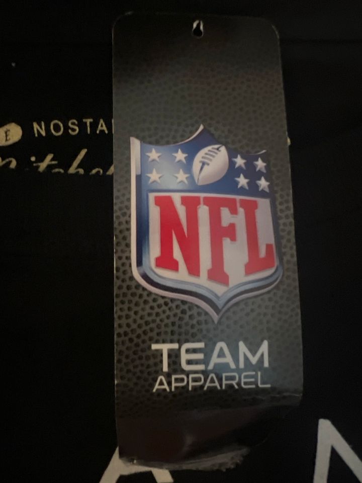 Atlanta Falcons Mitchell & Ness T-Shirt mit Animal-Print - Herren in Bottrop