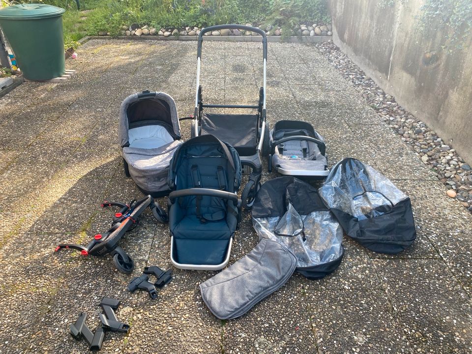 Geschwisterkinderwagen Thule in Mühlacker