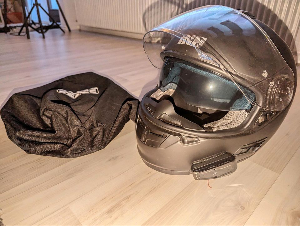 Motorrad Helm Grösse L zu verkaufen inkl Freecom 4 in Burkardroth