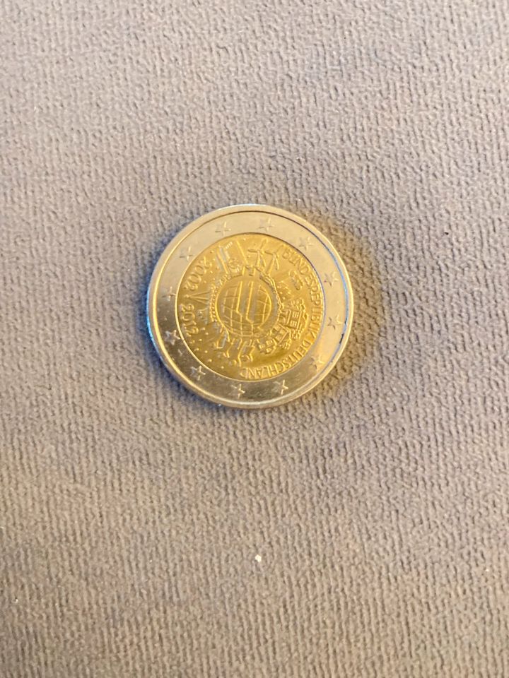2 Euro Stück - 10 Jahre Bargeld für Sammler in Celle