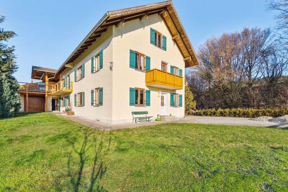 Modernisiertes Bauernhaus mit viel Wohnraum  und multifunktionalen Nutzflächen in idyllischer Lage in Schönberg Kr Mühldorf a Inn