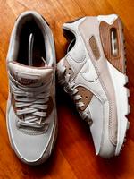 Nike Sneaker Air Max 90, 7,5 (38,5) Schuhe weiß 1 , wie neu Kiel - Russee-Hammer Vorschau