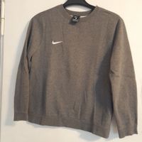 Nike Pullover Gr. 147-158 neuwertig Baden-Württemberg - Reutlingen Vorschau