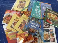 ✨16 Kochbücher und Backbücher (alle neuwertig) Nordrhein-Westfalen - Balve Vorschau