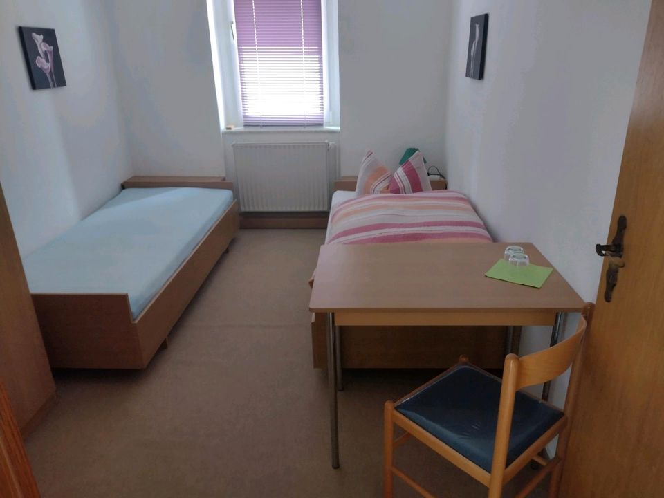 Zimmer Unterkunft Monteurzimmer Dresden Übernachtung Dusche WC in Dresden