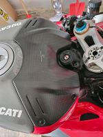 Ducati v4 Carbon Batterieabdeckung Sachsen - Wilthen Vorschau