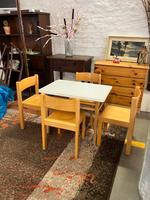 DDR Kindertisch Tisch mit Stühlen Stuhl Schwerin - Görries Vorschau