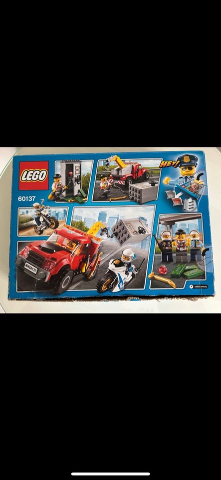 ⭐️wNEU Lego City 60137 Abschleppwagen auf Abwegen OVP Polizei⭐️ in Lemgo