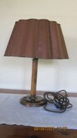 Tischlampe 40/50er Jahre Stehlampe, Leder? Nussbaum? H.52cm Ø41cm Baden-Württemberg - Hilzingen Vorschau