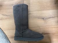 UGG classic tall II Nordrhein-Westfalen - Meschede Vorschau