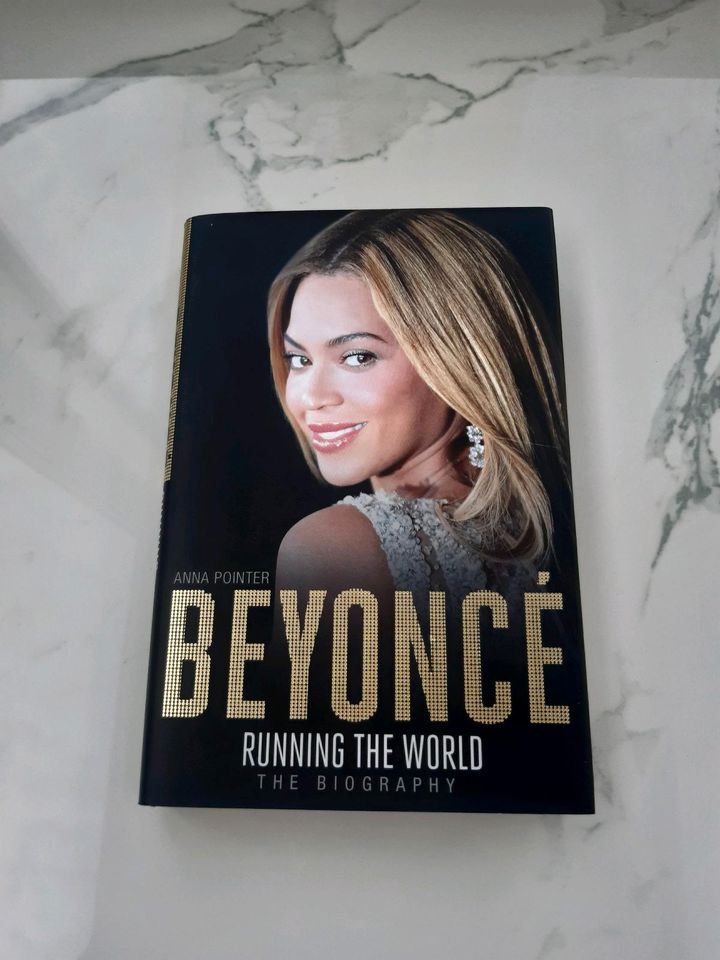 Buch Beyonce Running the World Biografie in Ludwigsburg