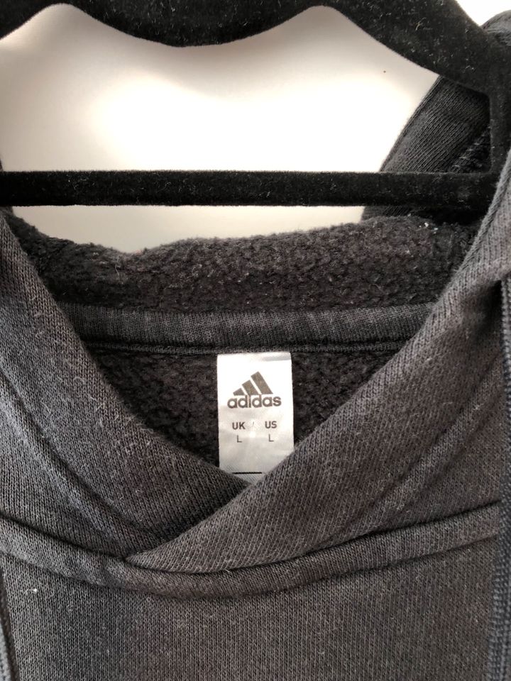 Adidas Pullover (L) in Rudolstadt