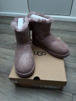 UGG Boots Mini Bailey Bow dusty rose Gr. 39 NEU Baden-Württemberg - Weinsberg Vorschau