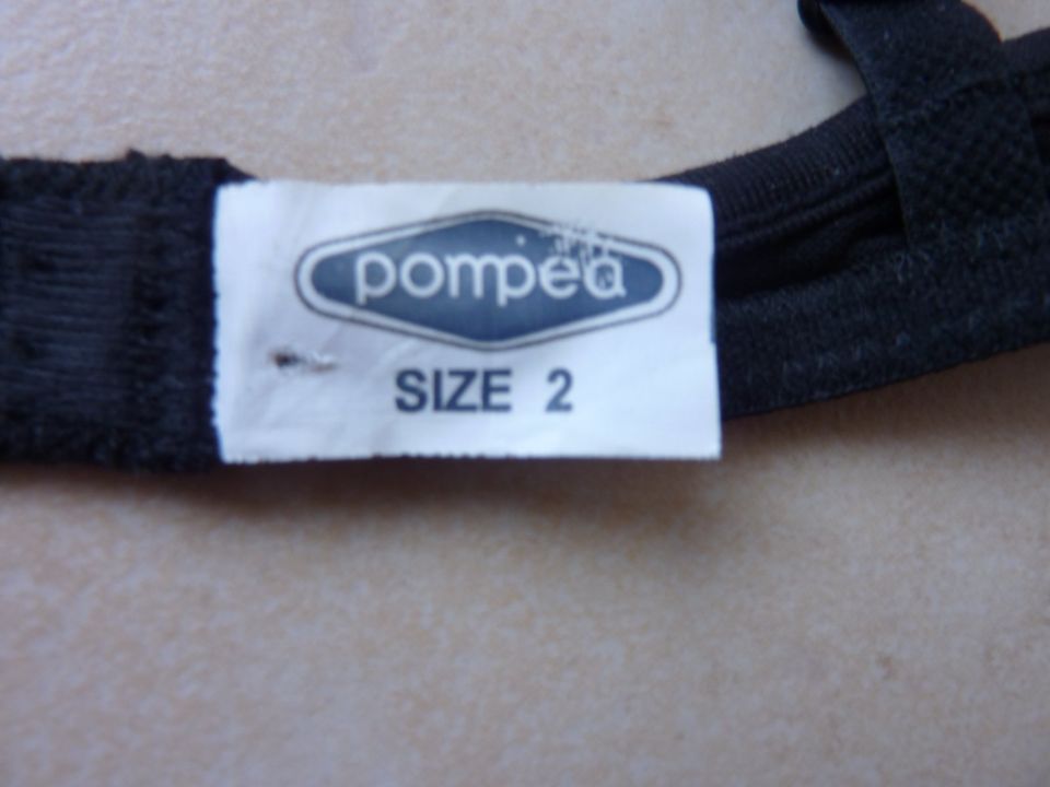 Ital. Marken-BH von pompea, Size 2 = Gr. 70A, schwarz in München