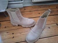 Gr.40 catwalk Chelsea Boots Hell Beige Wildlederoptik NEUWERTIG! Mitte - Wedding Vorschau