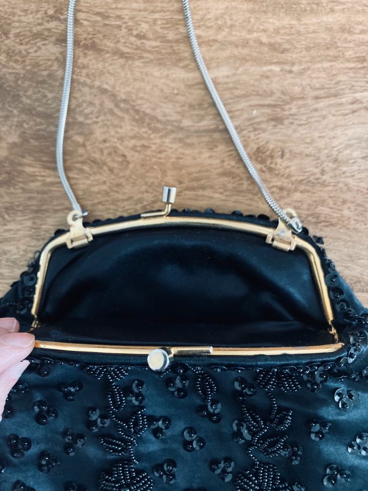 Hübsche Vintage Clutch mit Perlenverzierung Retro rar in München