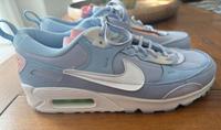 Nike Sportschuhe Neu! NP 130 Euro Schleswig-Holstein - Achterwehr Vorschau