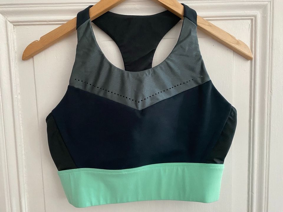 2 BHs Fabletics Sport-BH sports bra Größe S in Berlin