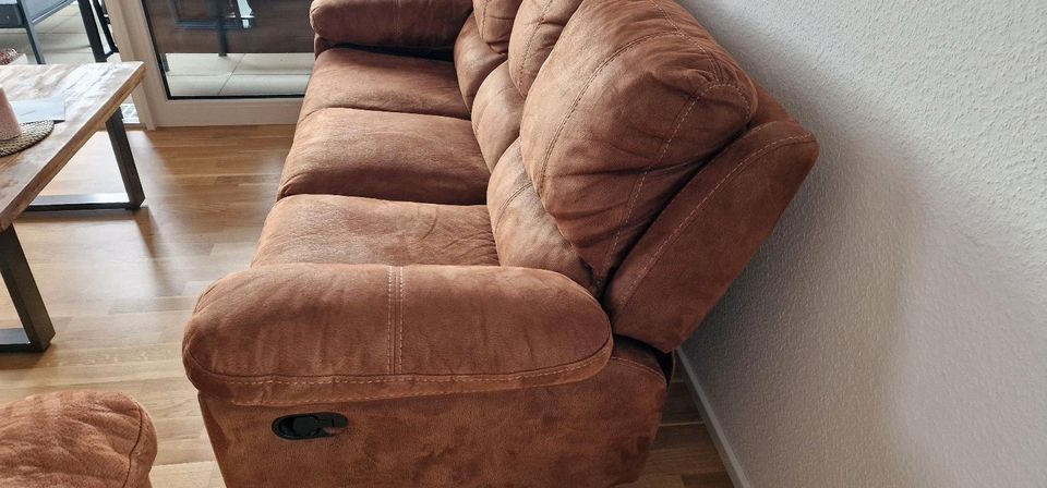 3er und 2er Sofa mir ausziehfunktion in Schwaikheim