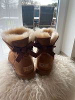 UGG MINI BAILEY BOW - Snowboot/Winterstiefel NP 219,00 € Bochum - Bochum-Nord Vorschau