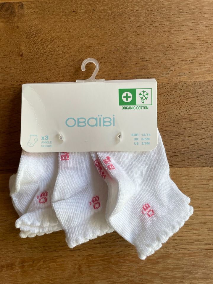 Okaidi Obaibi Baby Sneaker Socken weiß Gr. 13 / 14 in Wuppertal