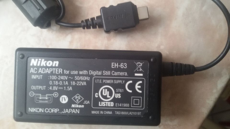 Netzteil AC-Adapter, NIKON EH-63 , 4,8V 1,5A, gebraucht, getestet in Berlin