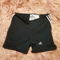 schöne Adidas Mädchen Sport Shorts 140 Schleswig-Holstein - Kellinghusen Vorschau