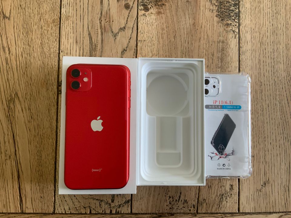 iPhone 11, Product red edition, 64 GB, Akku 84%, top in Siegburg