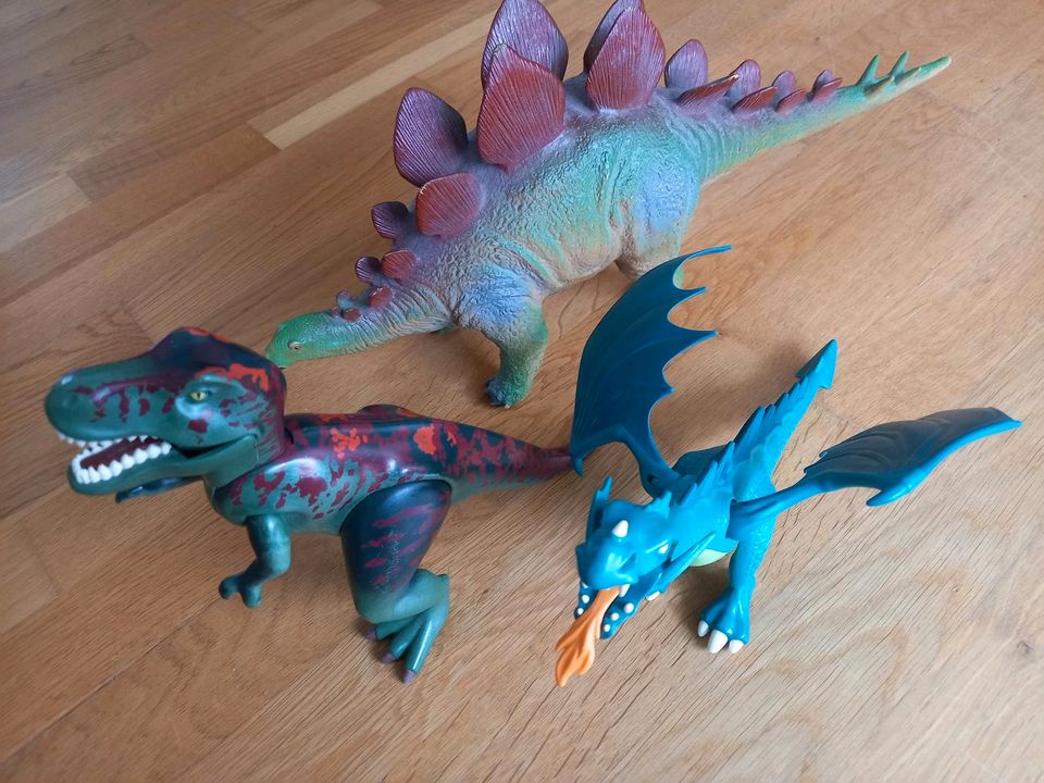 Riesige Dinosaurier, Drache Spielzeug Playmobil in Berlin
