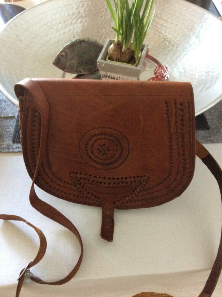 Ledertasche aus Marokko mit toller Patina in Karlsruhe