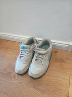 Nike 37.5 grau Niedersachsen - Stuhr Vorschau