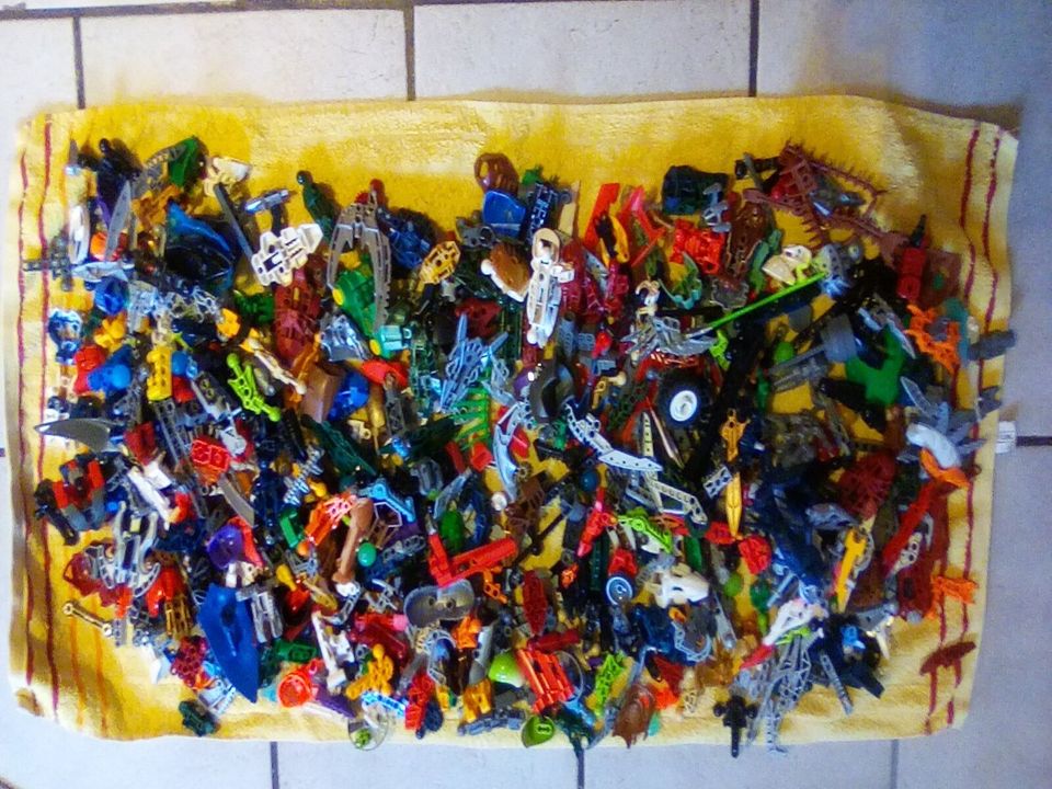 Lego Paket Einzelteile in Horbruch