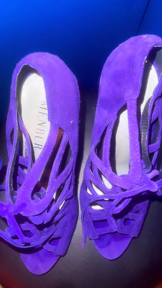 Menbur Wildleder lila Handmade high heels 36 in Berlin