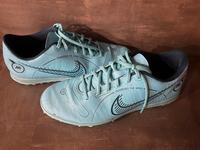 Nike Rasen Fußballschuhe, Größe 40 Hessen - Hasselroth Vorschau