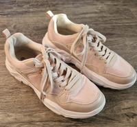Lascana Damen Sneaker in beige, Gr.39, wie neu !!! Niedersachsen - Wendeburg Vorschau