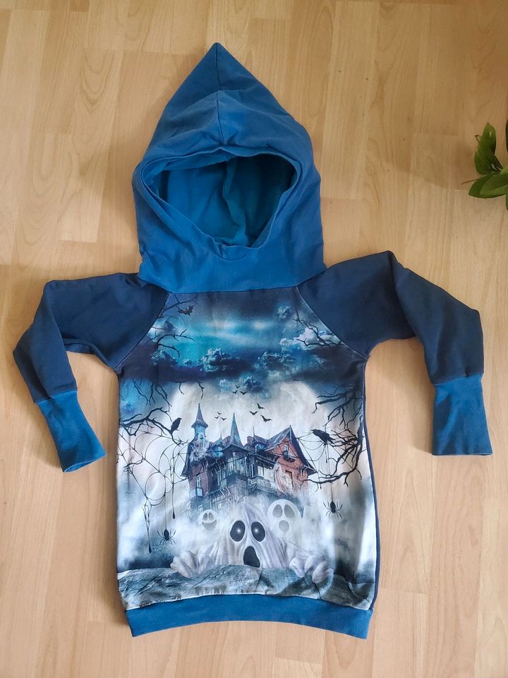 Handmade Hoodie Kapuzenpullover Halloween Gespenster Gr. 134 140 in Berlin