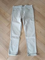 Beige Herrenjeans, Herrenhose, H&M Slim Fit, Gr. 30 - neuwertig! Nordrhein-Westfalen - Olpe Vorschau