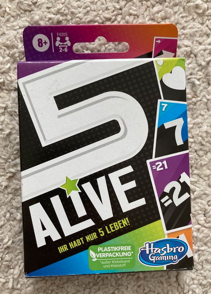 5Alive Kartenspiel von Hasbro Gaming, neu in OVP in Moosinning