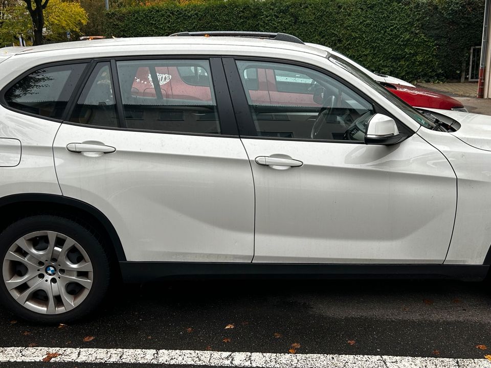 BMW X1  Original 65000km!!!!! in Waiblingen