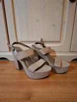 Sandalen hoher Absatz Absatzschuhe Gr. 39 von Graceland Leipzig - Lausen-Grünau Vorschau