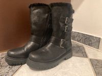 Stiefel Gr. 37 WIE NEU schwarz mit leichtem Glittereffekt Hessen - Staufenberg Vorschau