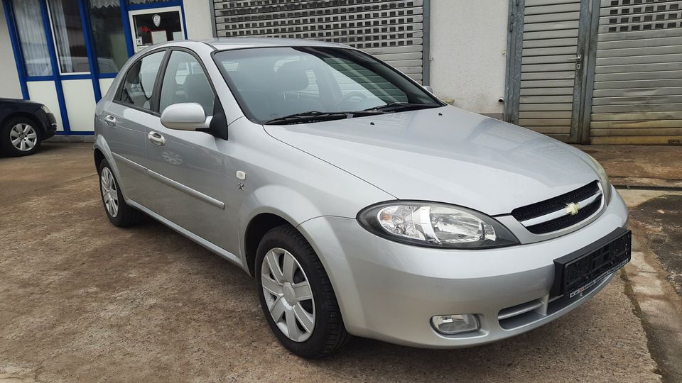 Chevrolet Lacetti 1.6 SX, ÖL+TÜV NEU, AHK, Klima,8 Fach bereif in Rotenburg