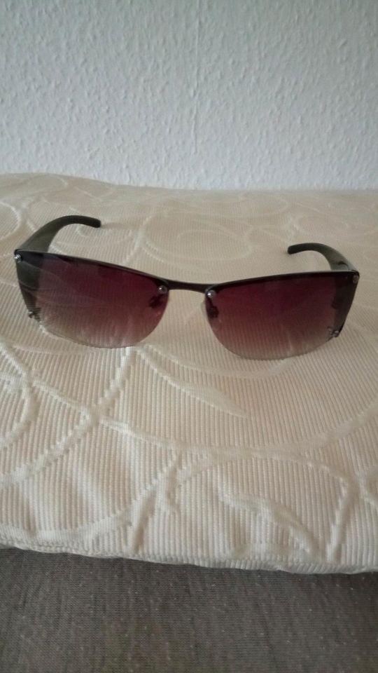 Sonnenbrille Ziga Zaga, neu in Hamburg