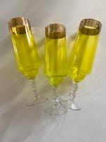 Sekt Gläser Goldrand neon vintage DDR Retro Brandenburg - Luckau Vorschau