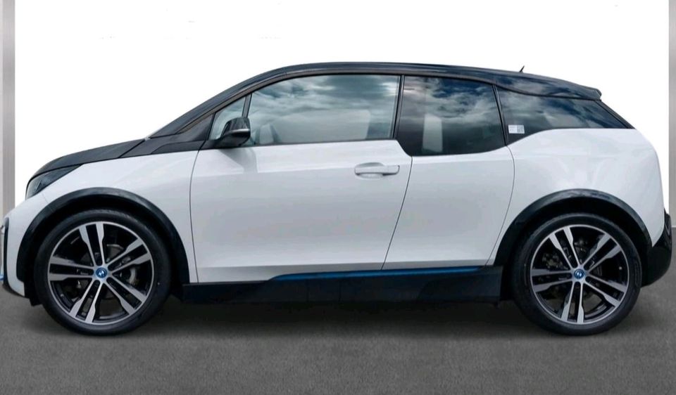 BMW I3s  120 Ah , Prof. Navi mit DAB, Wärmep usw. in Saarlouis