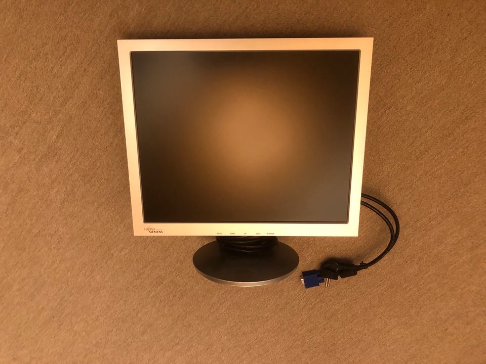 LCD Monitor Fujitsu Siemens SCALEOVIEW C17-5 17,5 Zoll in Nordkirchen